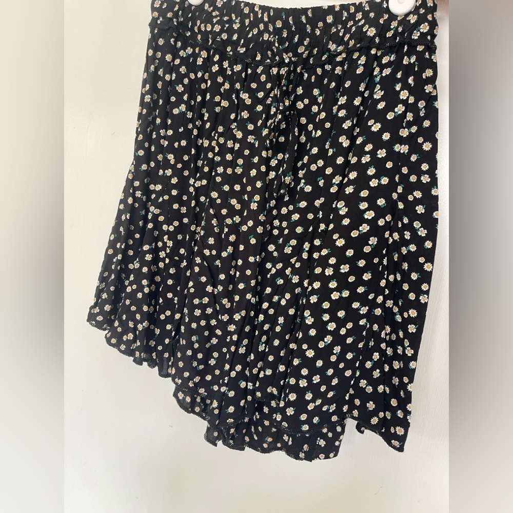 Elegant Black Floral Midi Skirt
